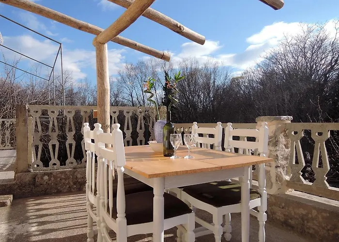 아파트 Pink Mimosa 말린스카