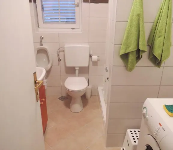 Pink Mimosa 아파트 *