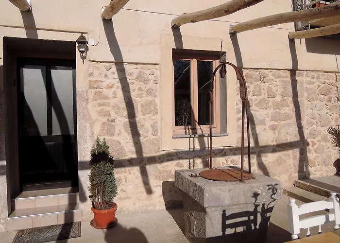 Pink Mimosa 아파트